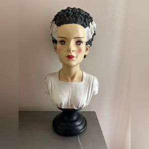 NWT RARE HARD TO FIND BRIDE OF FRANKENSTEIN DECORATIVE BUST WITH LIGHT UP EYES